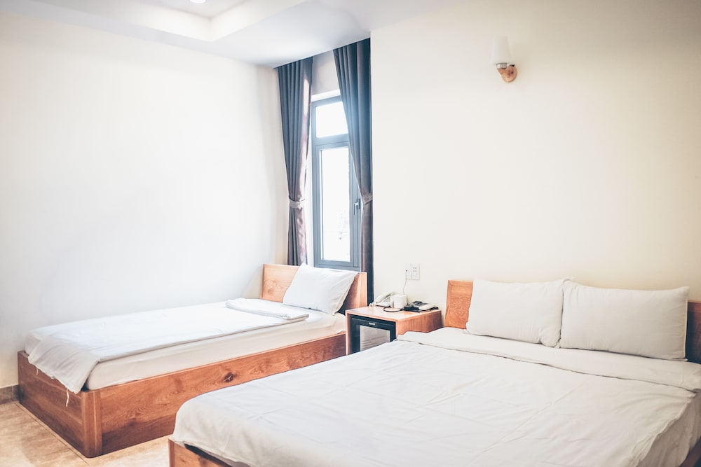green hotel vinh loc