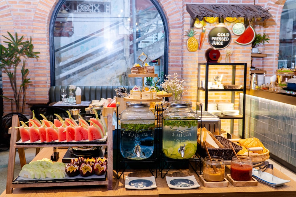 seahorse office and hotel