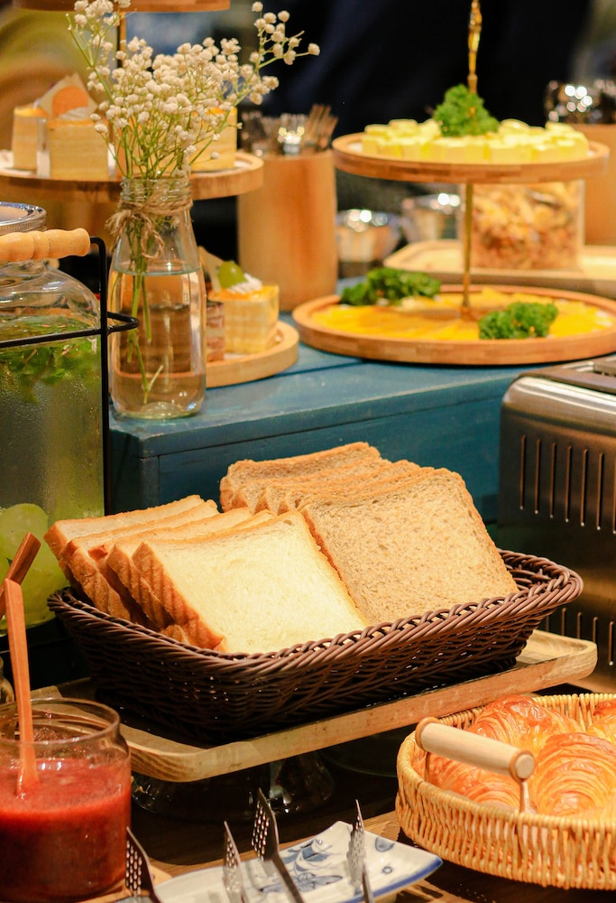 seahorse office and hotel