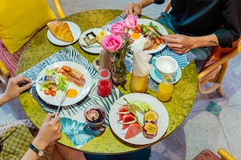 seahorse office and hotel