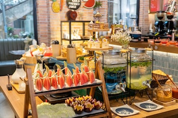 seahorse office and hotel