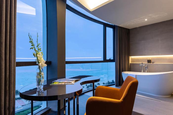 stella maris beach danang