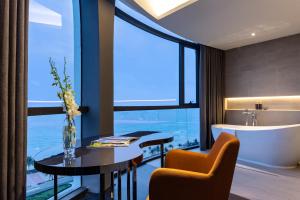 stella maris beach danang