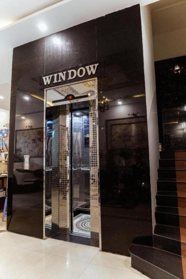 window 1 hotel