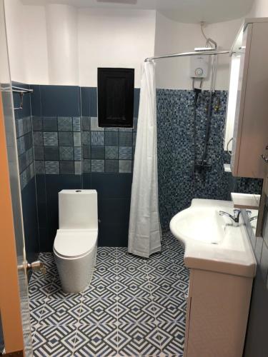 cuestas beach resort and restaurant