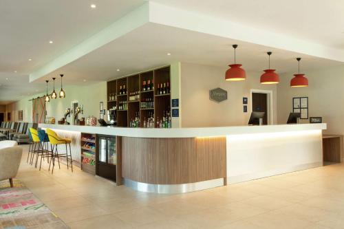 hampton by hilton hamilton park