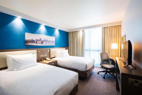 hampton by hilton hamilton park