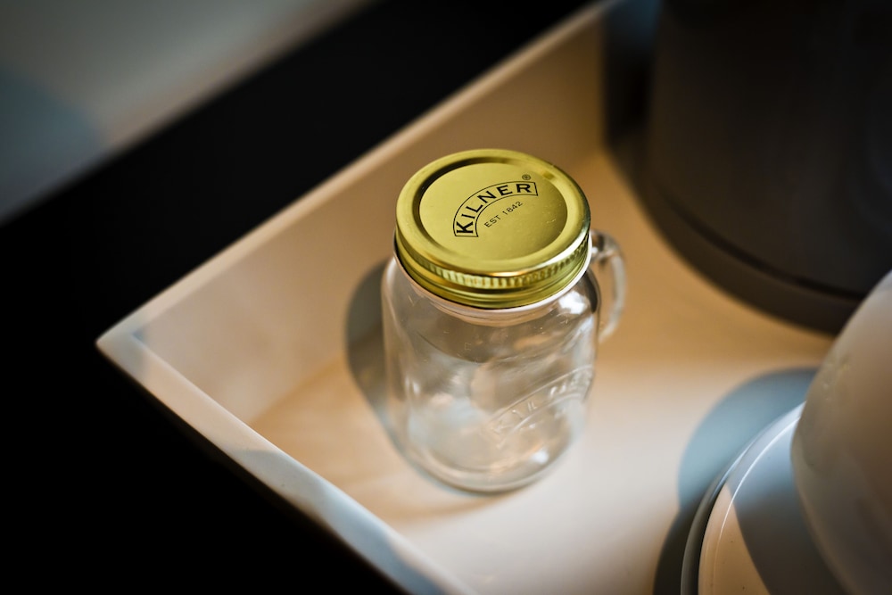 bowling green chorlton