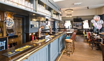 bowling green chorlton