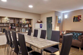 dorian boutique hotel apartments