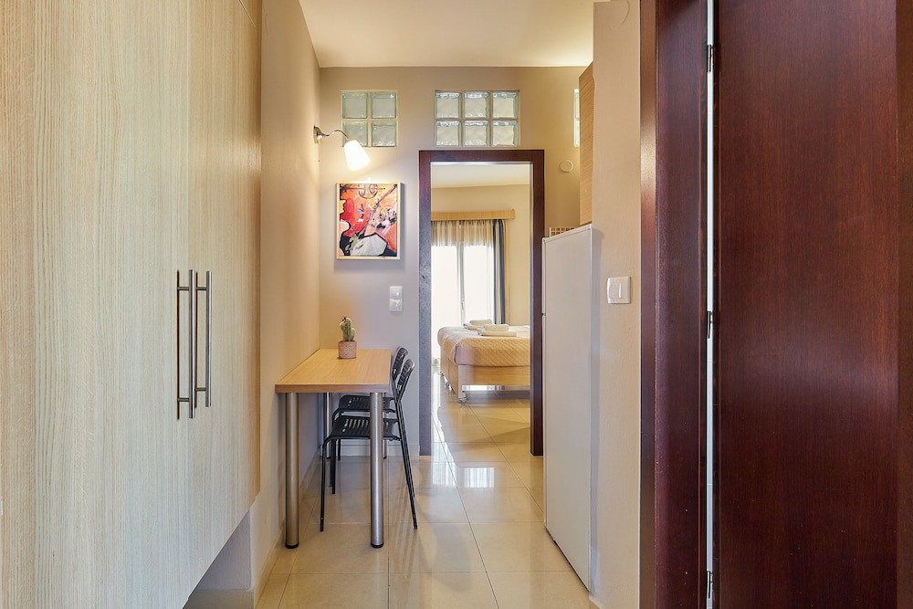 dorian boutique hotel apartments