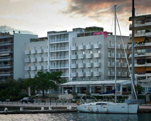 moxy patra marina