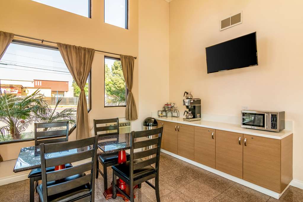 rodeway inn artesia cerritos