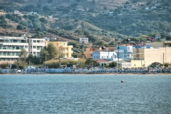 villa balos amfimala