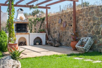 villa balos amfimala