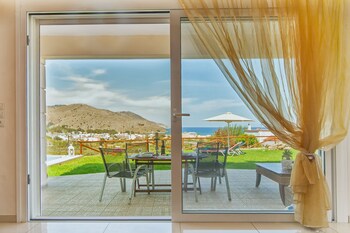 villa balos amfimala