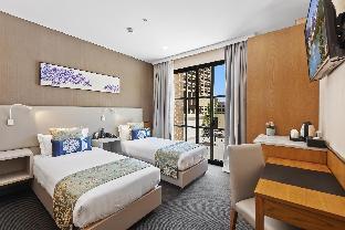 yehs hotel sydney qvb