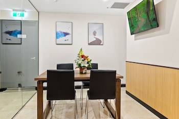 yehs hotel sydney qvb