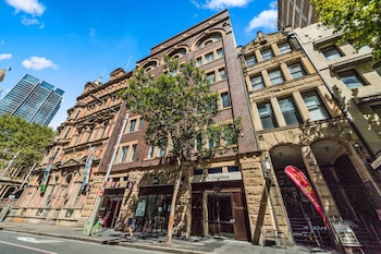 yehs hotel sydney qvb