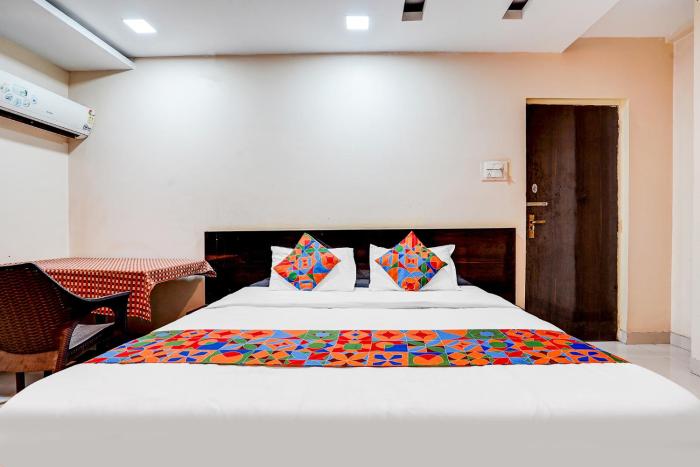 itsy hotels chetan executive hadapsar phursungi