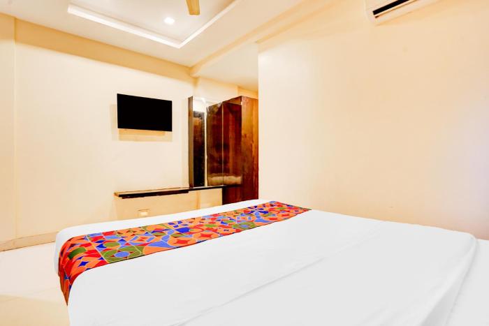 itsy hotels chetan executive hadapsar phursungi