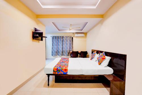 itsy hotels chetan executive hadapsar phursungi
