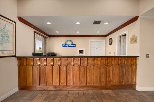 days inn by wyndham alexander city