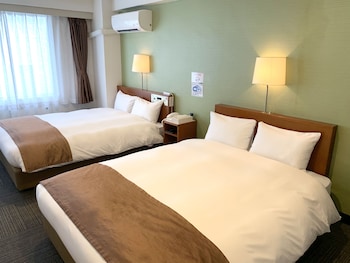 tokyo plaza hotel