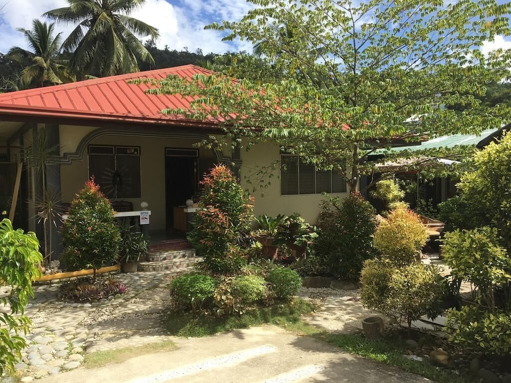 pisces garden tourist inn