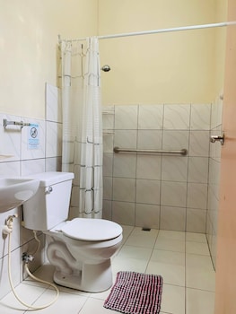 pisces garden tourist inn