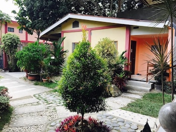 pisces garden tourist inn