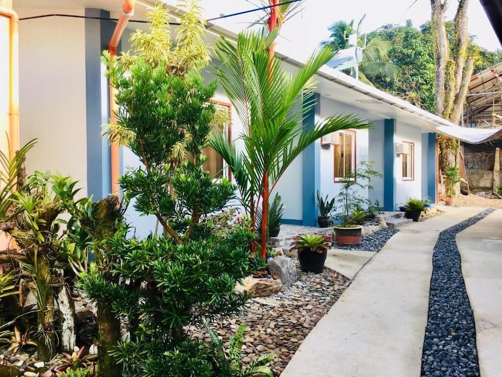 pisces garden tourist inn