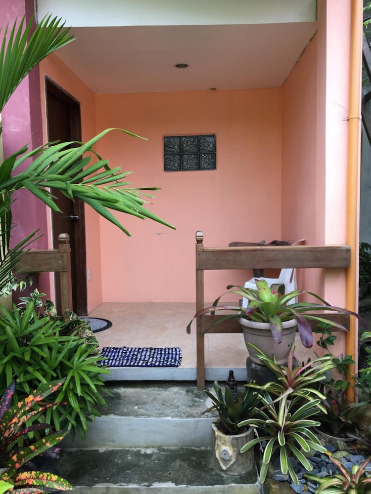 pisces garden tourist inn