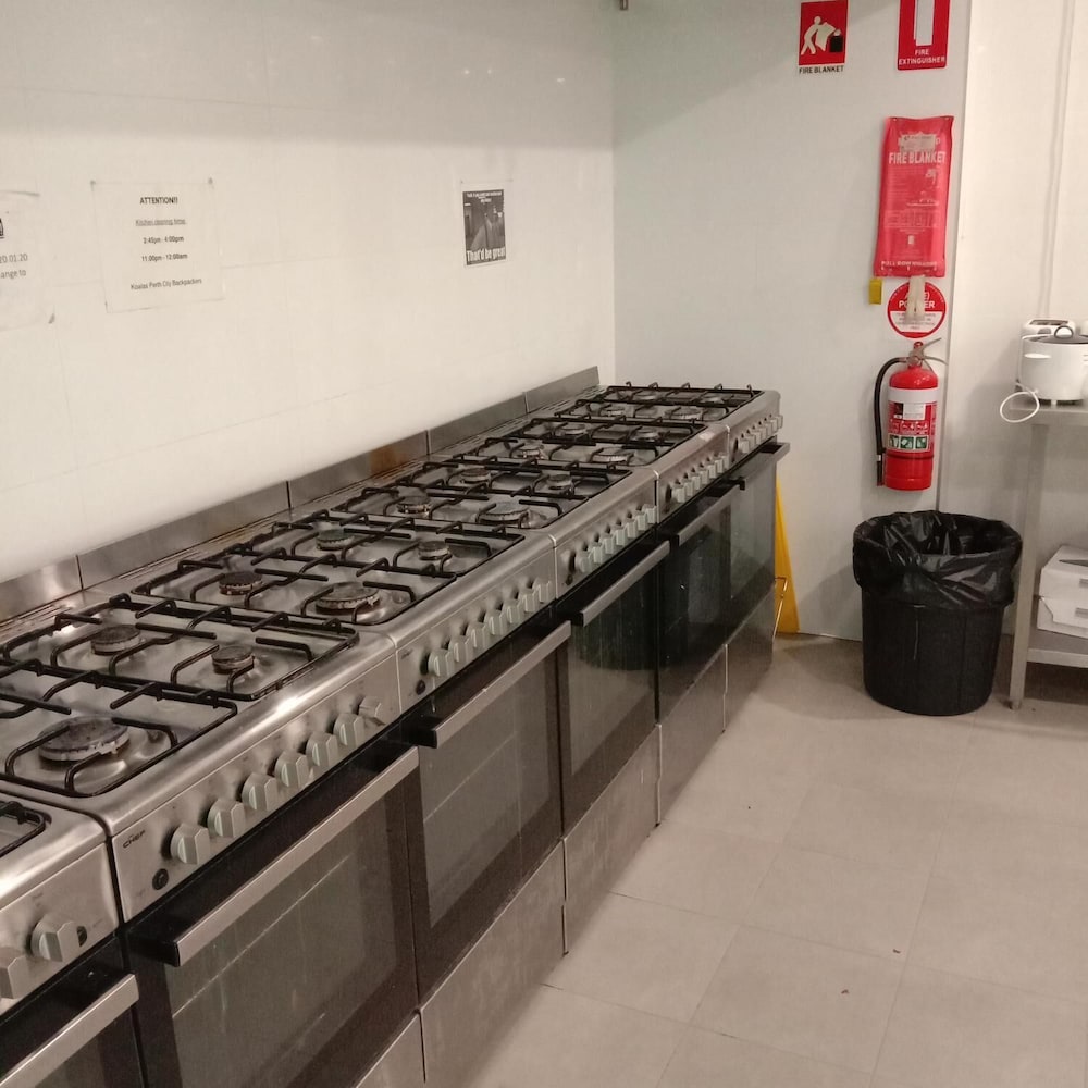perth city backpackers hostel