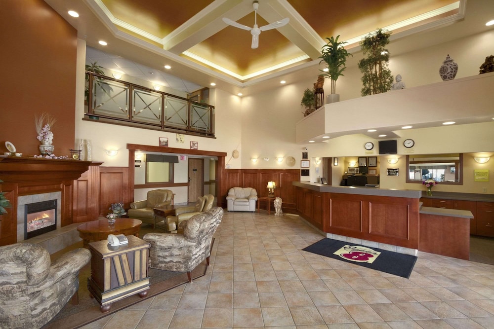 super 8 by wyndham fort st john bc