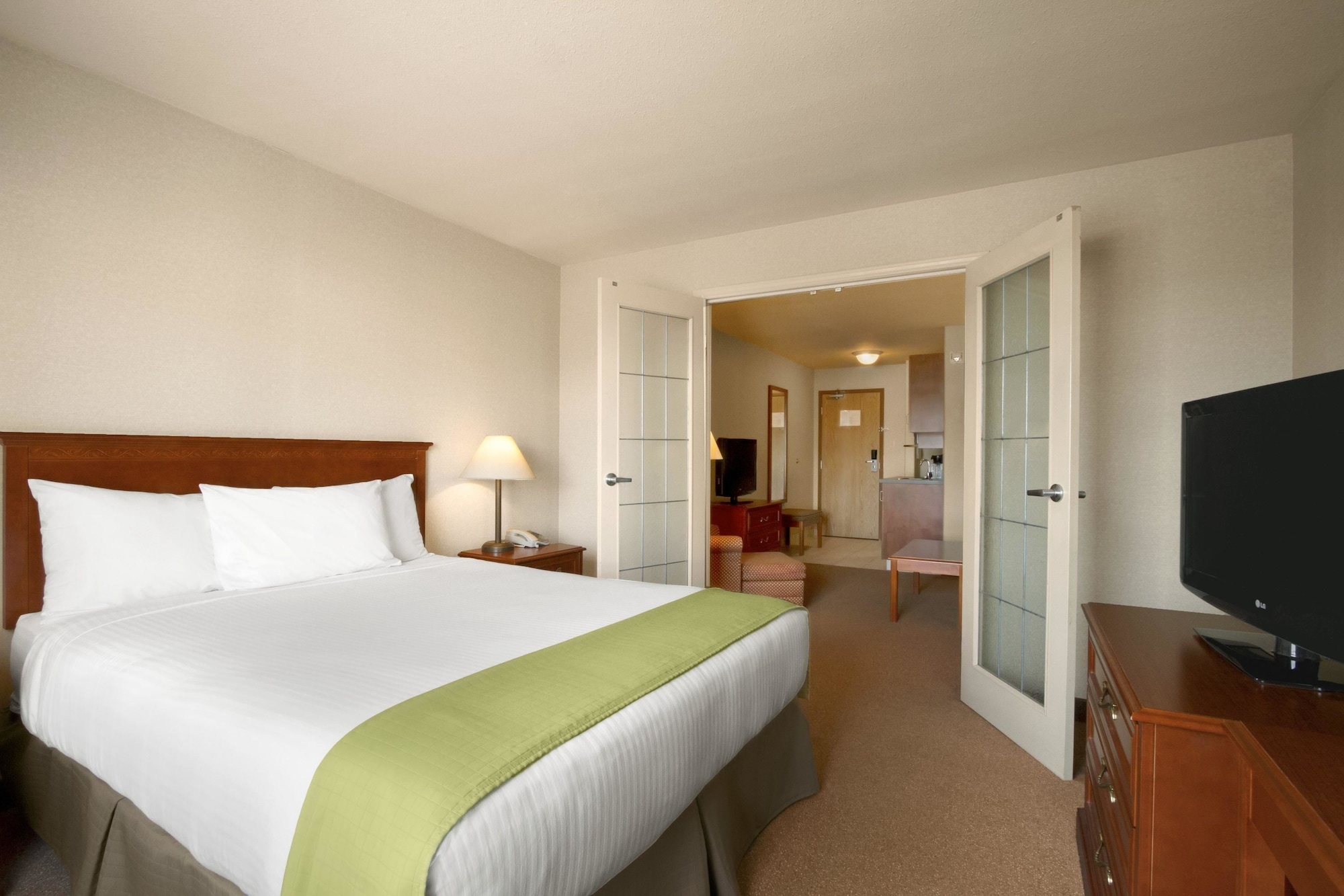 super 8 by wyndham fort st john bc