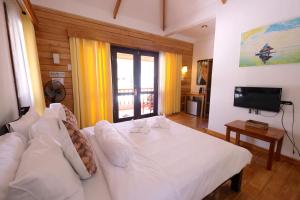 white villas resort