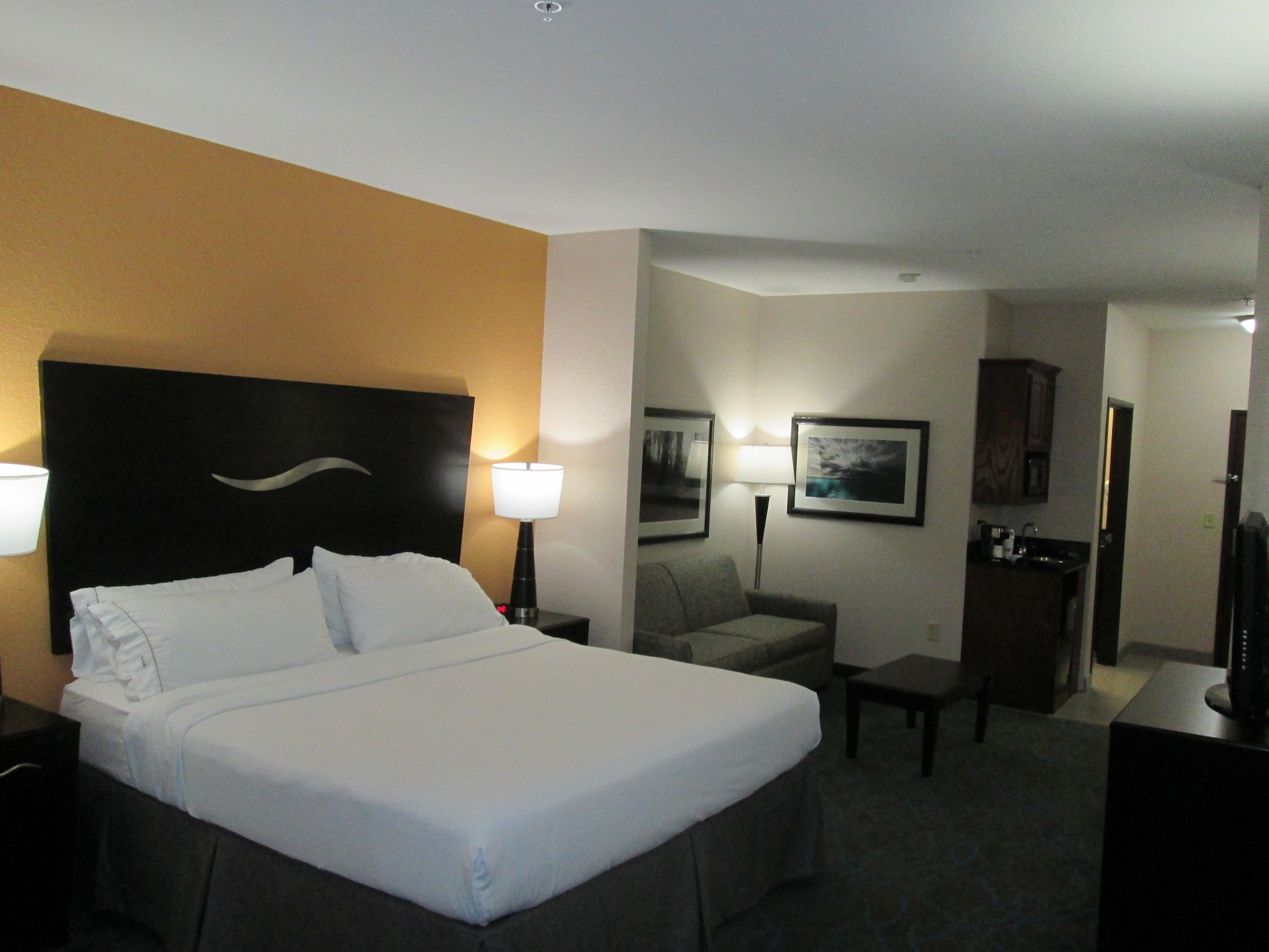 holiday inn express hotel and suites fort stockton by ihg