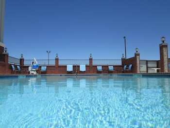 holiday inn express hotel and suites fort stockton by ihg