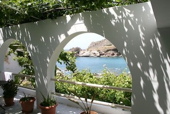 agios pavlos hotel