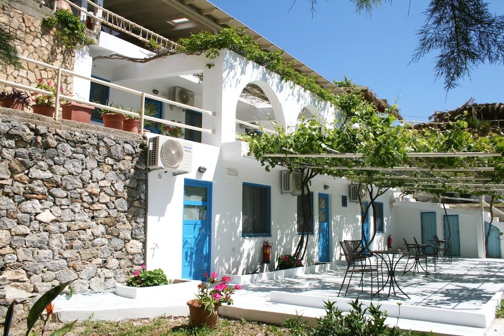 agios pavlos hotel