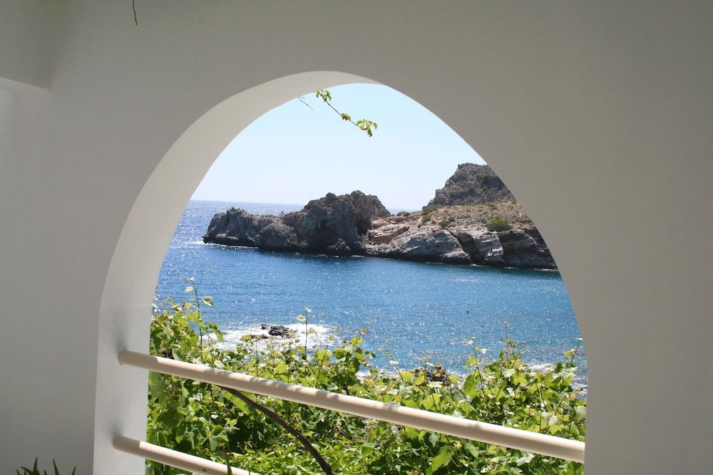 agios pavlos hotel