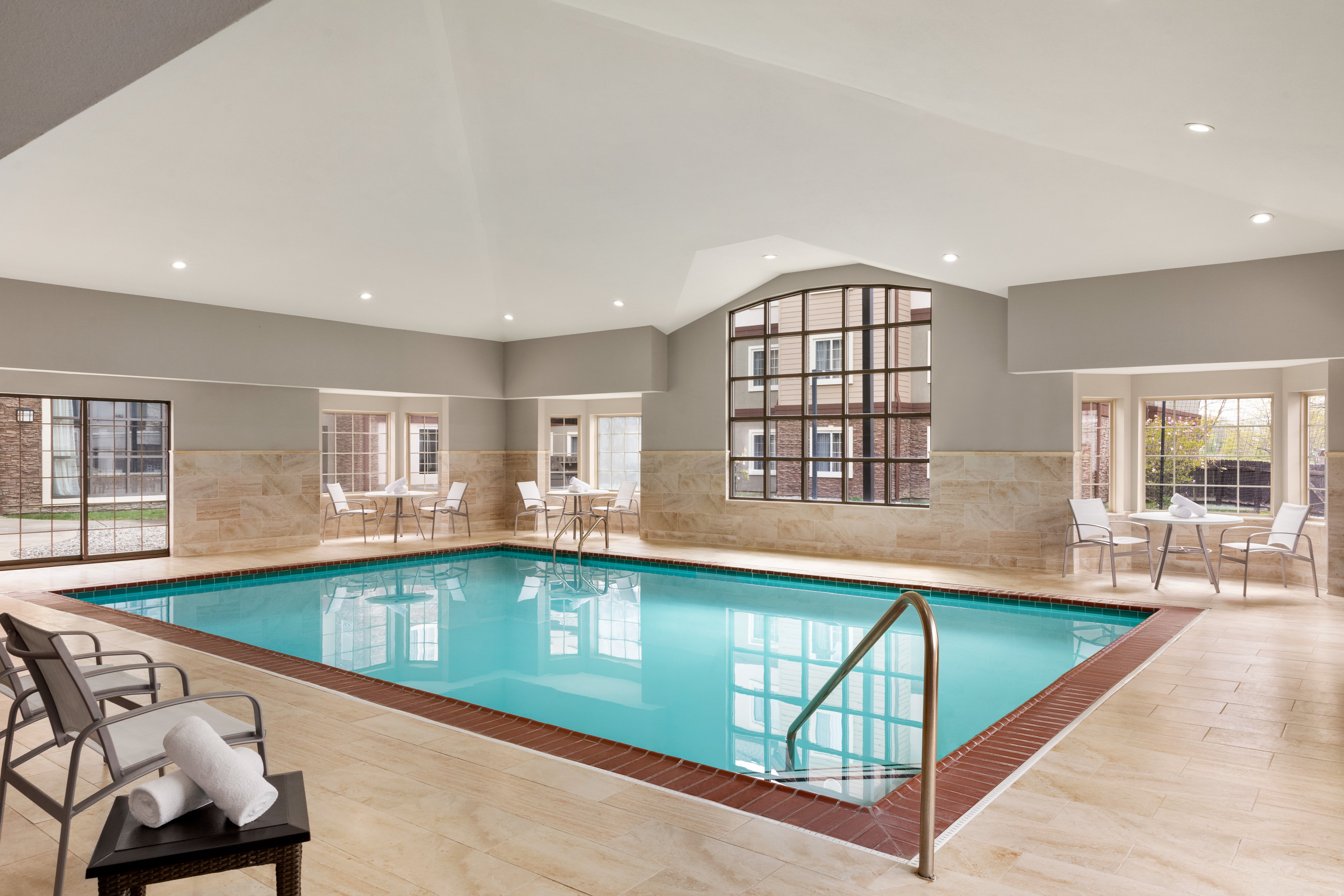 staybridge suites fort wayne by ihg