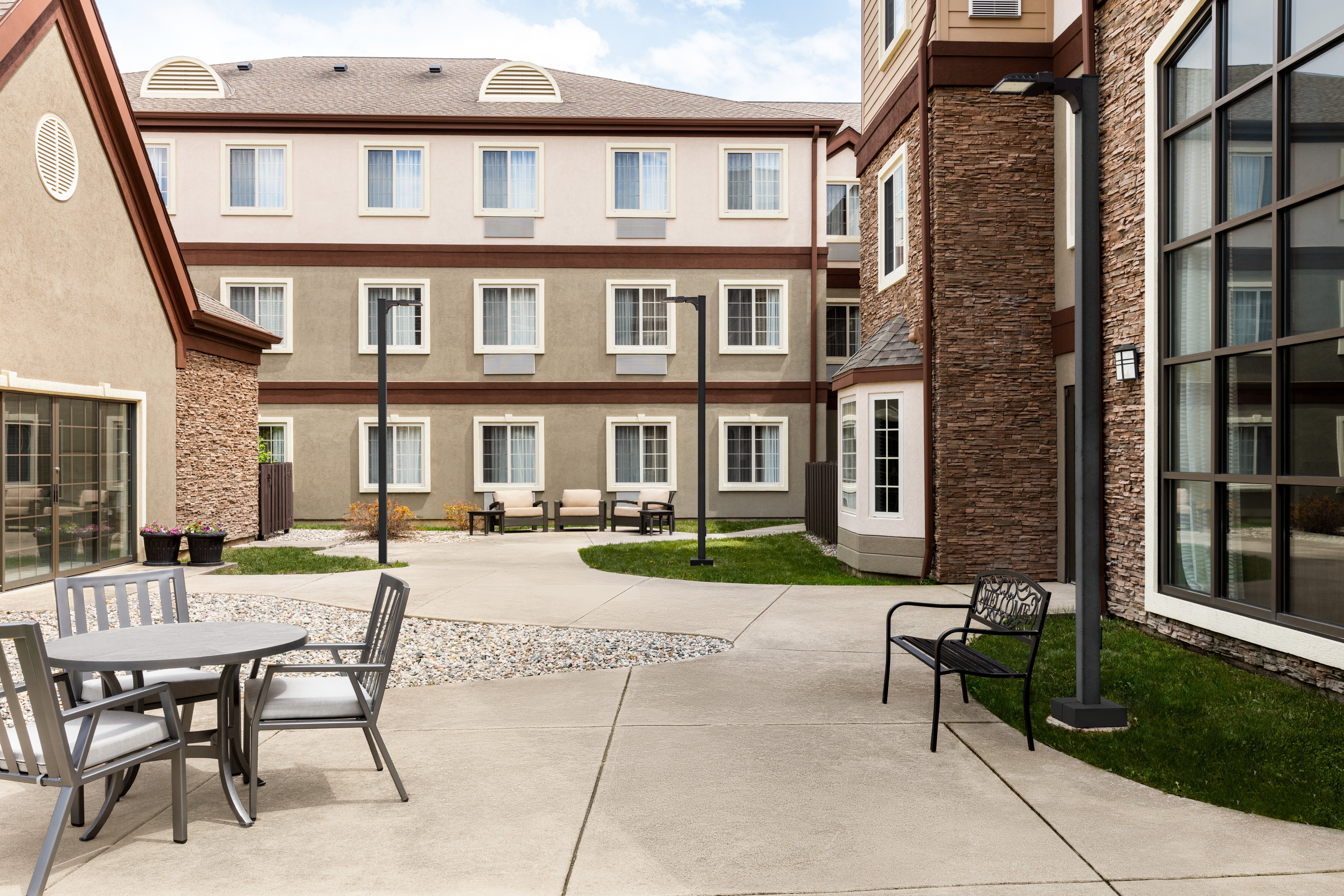 staybridge suites fort wayne by ihg