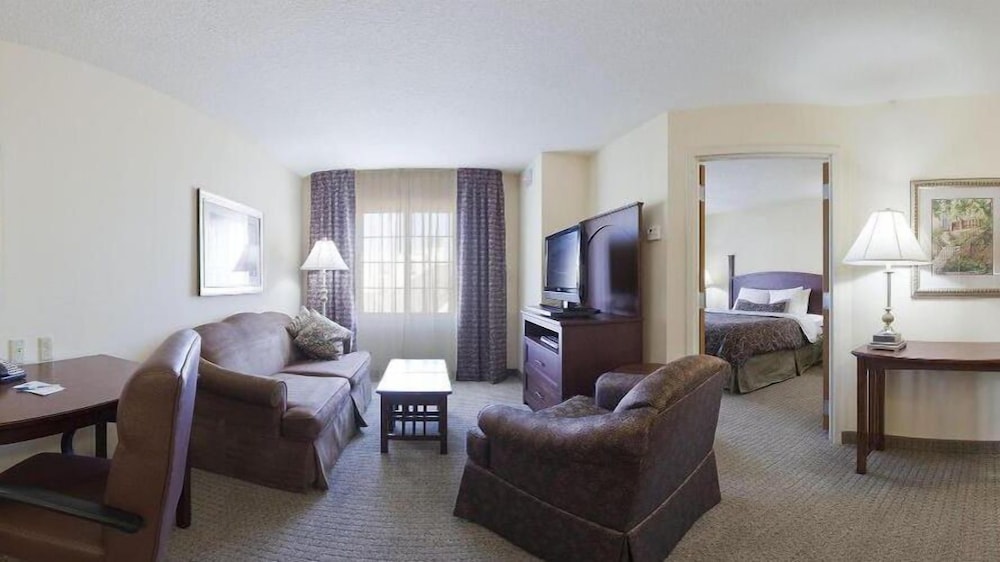 staybridge suites fort wayne by ihg