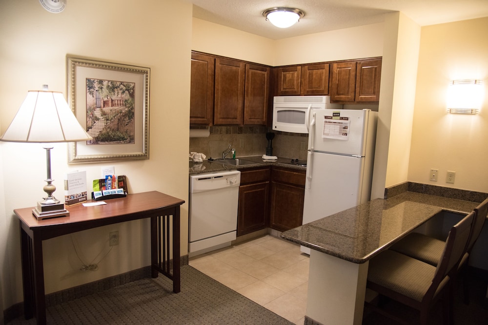 staybridge suites fort wayne by ihg