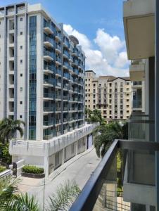 prs one palmtree villas