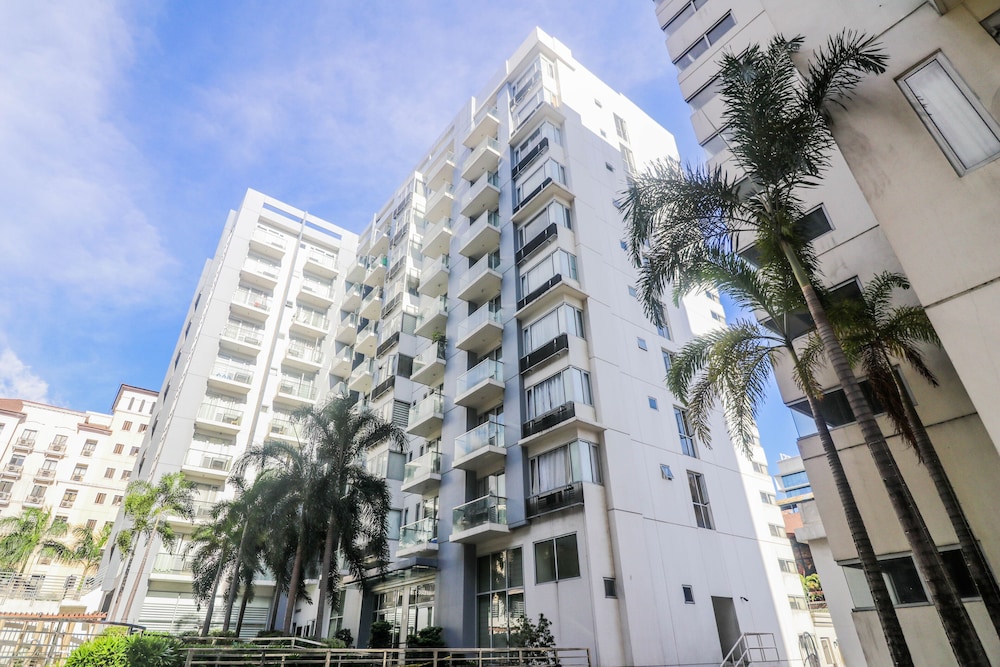 prs one palmtree villas