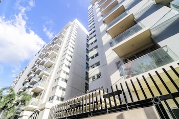 prs one palmtree villas