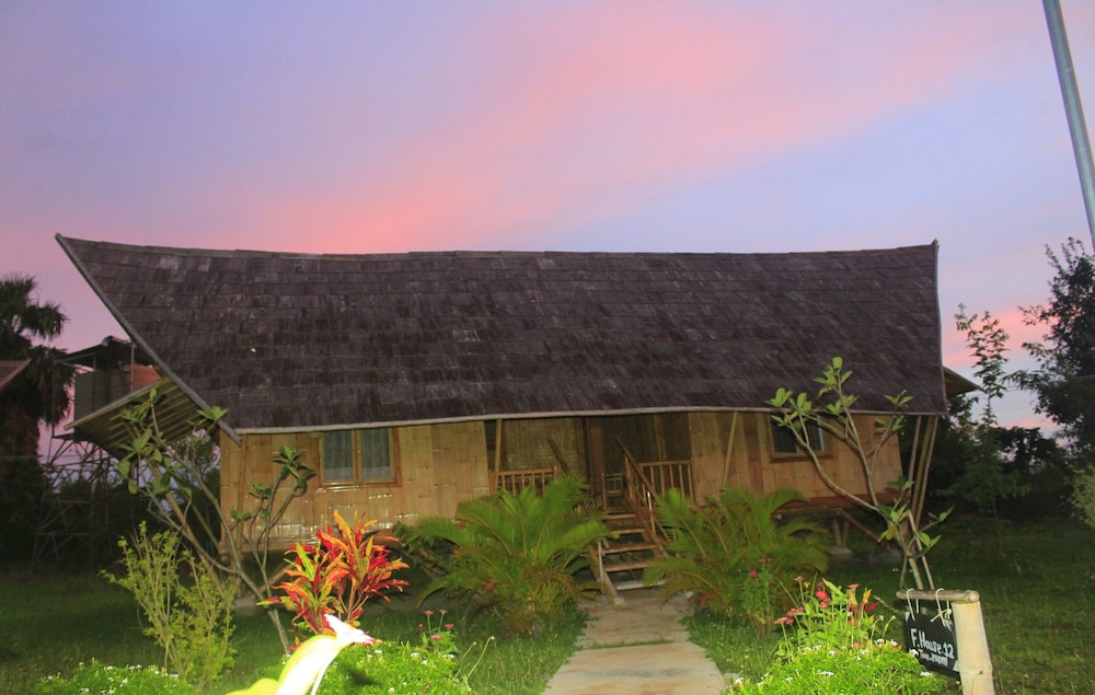 hanchey bamboo resort